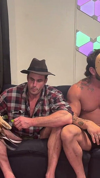 Facet z horroru na Halloween 4some