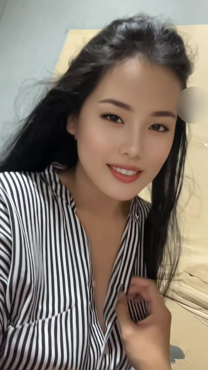 Naylalala: Young Mom's Handjob Is so Good It Makes Me Squirt