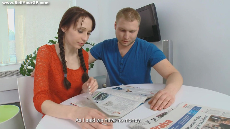 Sell Your GF: Futută pentru excursia la Cupa Mondială