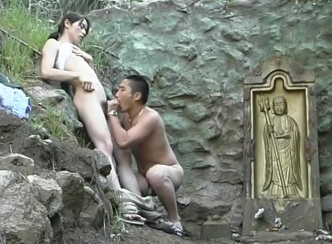 Bareback TV: Hubený asijský chlápek si užívá bj