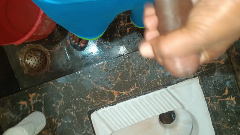 MILAN BABU: Сильный большой пенис, очень жесткая мастурбация, sprom