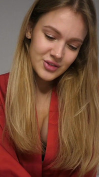 Salon de masaj pentru adulți. Lasă-ți sperma în mine. Sex virtual cu instrucțiuni de masturbare