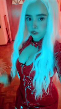 Mira Debajo De Mi Vestido