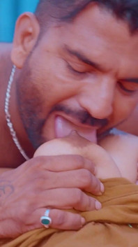 Soț indian desi în stare romantică și are nevoie de pizdă pentru plăcere sexuală
