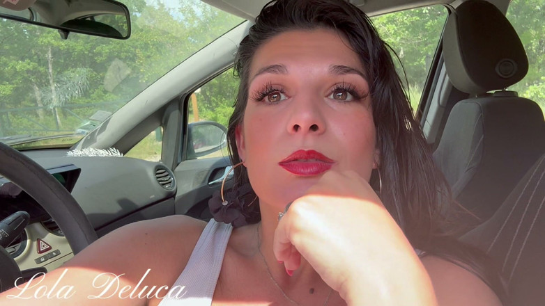 LolaDelucaoff: Car Breakdown