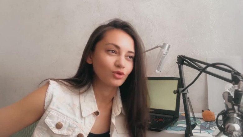 Malati Sex Education: Ciuman Lesbian Pertama Saya