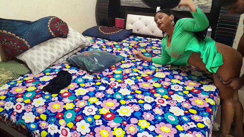 Hot Indian Aunty: 거유 인도 아줌마 음란한 후장 하드코어 섹스