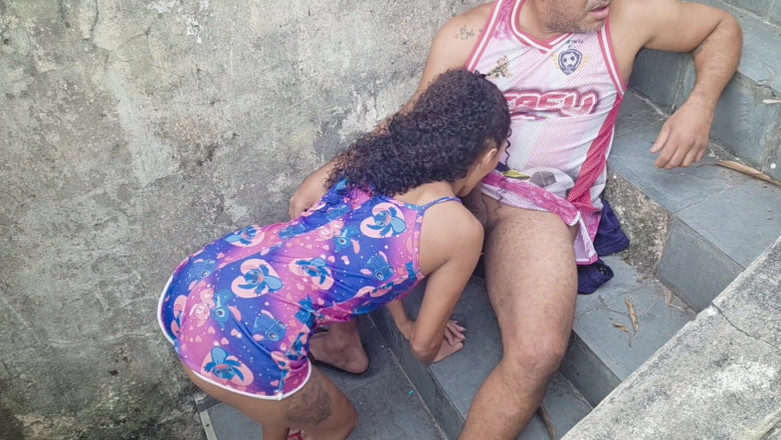 Bebes vagabundas: Prendere mia figliastra sulle scale 100% anale