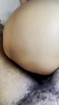 Sıkı anal bakış açısı yolculuğu - latin pawg götü büyük zenci yarağı üzerinde zıplıyor