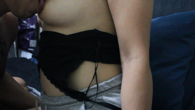 Kevin's Life: Lelaki bertuah mengongkek ibu tirinya semasa bercuti di India