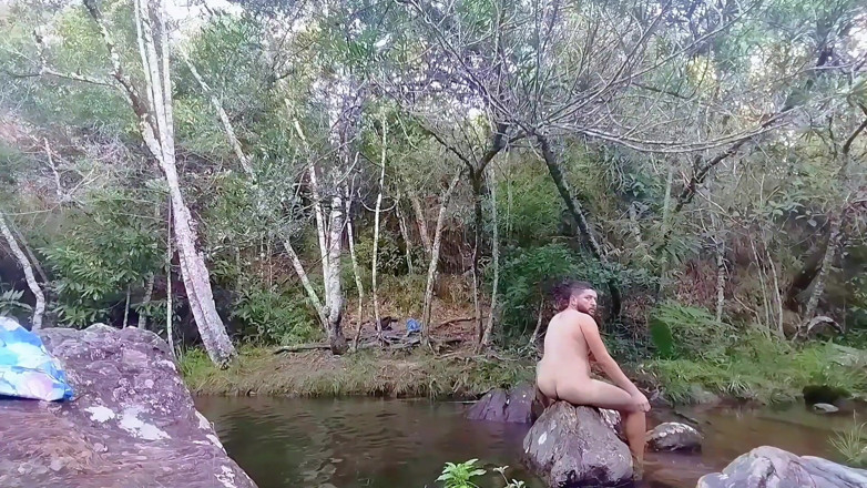 Marcosninfo: Ich ging zum Wasserfall und zeigte mich, bevor jemand kam...