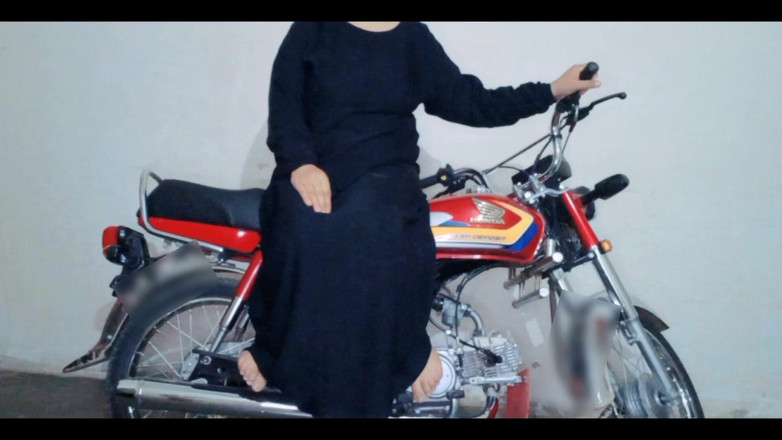 Silent boy: Awek penunggang basikal bertemu kali pertama dengan teman lelaki