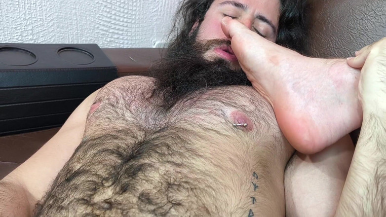 carmonaoficial: Este sabe cómo probar a un macho de verdad