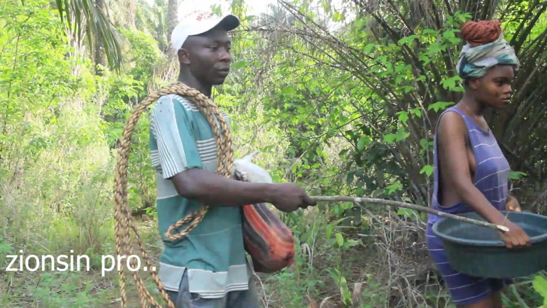 Zion: Il contadino fortunato ha beccato questi due scopare nella sua...