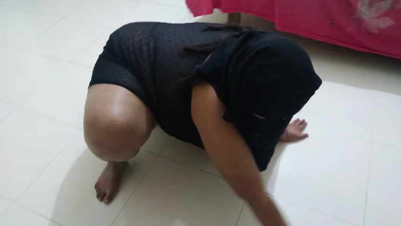 Aria Mia: Mama vitregă indiană desi musulmană sexy cu fund uriaș în timp...