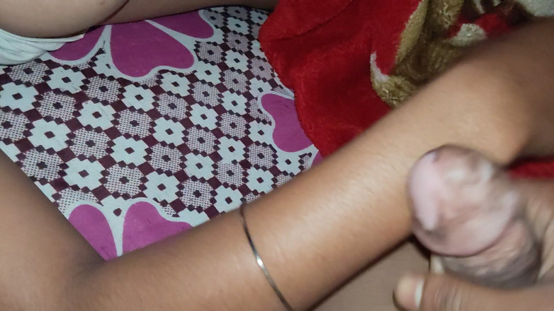 Lovely Dipti: 巨大的胸部操逼奶油派印度可爱的dipti