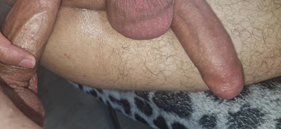Dinar: Pieprzył Maminsynek Femboy Ciężko Na Stole Bez Prezerwatyw, Z Mnóstwem...