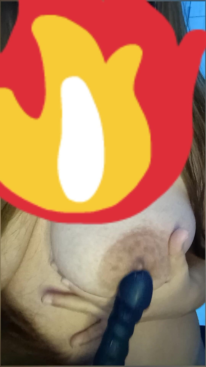 Jaky2023: Anne yarağını göğüslerinin arasına sokmayı seviyor