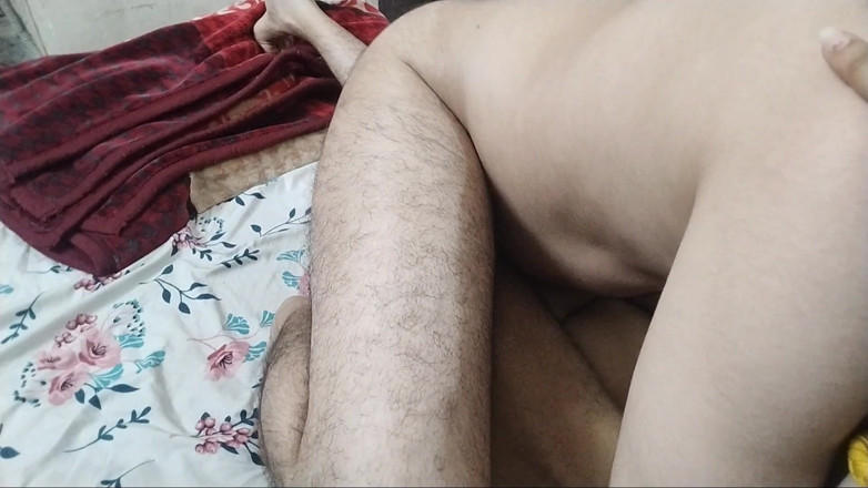 Raju raj: Bhabhi curang India dikongkek kekasihnya secara rahsia di bilik terbiar