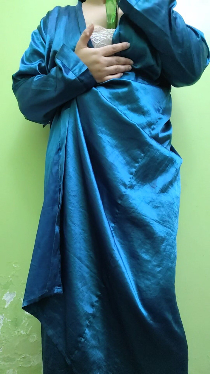 Ali Muhammad: Ach, má vagína! Jsem úplně nahá!