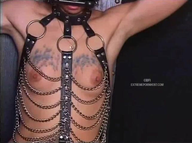 Fetish Tv: Submissive küken - 2 szenen in 1