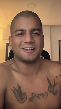 Un gay soumis pervers humiliant