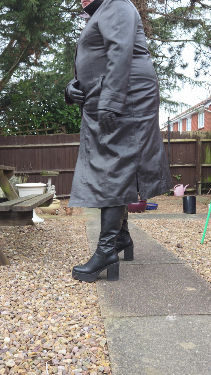 Leatherman63: Kot Leather Trench