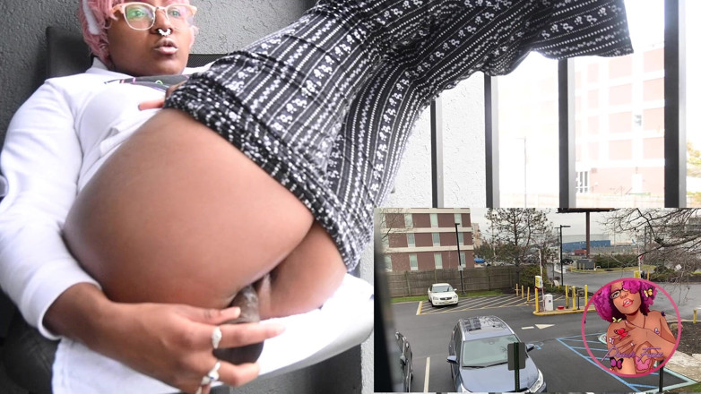 Peach Fuzz: Ebony masturbates