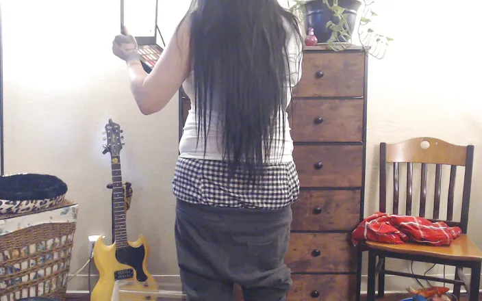 Abby Anna: Three pairs saggy pants