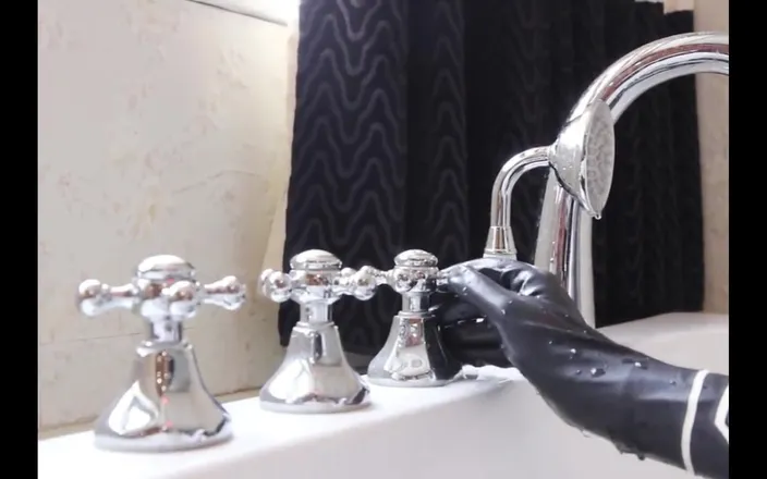 OrangeXXOO: Breathing Control in the Bathtub
