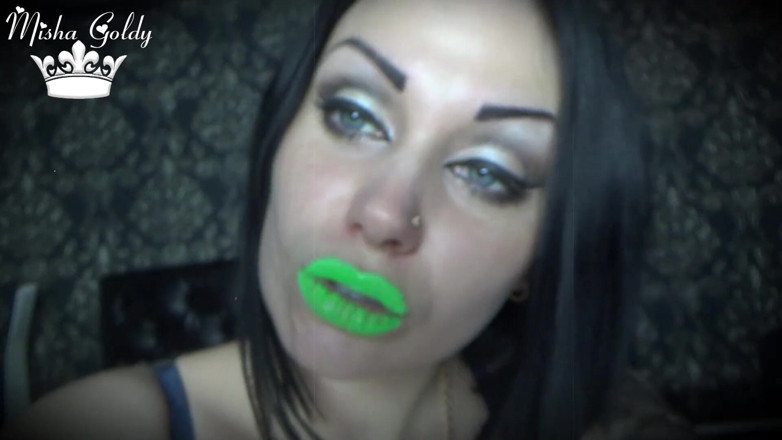 Goddess Misha Goldy: Mesmerized 윤활유 녹색 입술