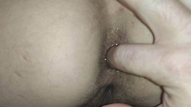 DirtyLubov: कुत्ते शैली की स्थिति और गांड उंगली की अंगूठी