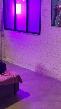Dans Les Coulisses: Soumis En Cage Se Fait Pegged Par Sa Maîtresse Au Strapon - BDSM - French Pegging