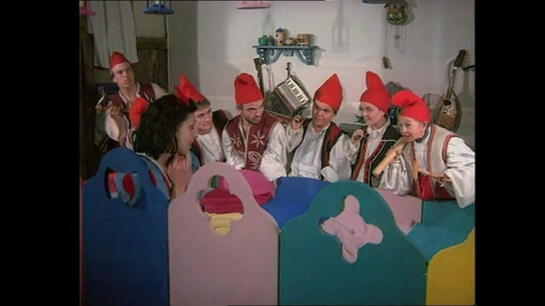MMV films - The Original: Siedem krasnoludków ostro zerżnął piękną księżniczkę