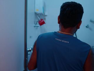 Aaka: 彼のセクシーなDesi Bhabhiフルヒンディー語オーディオとDevarのインドのハードコアセックス
