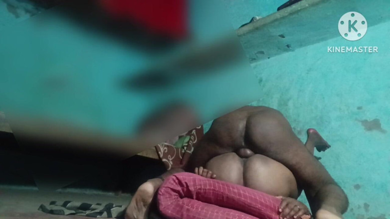 Sexyhousewife99: Bhabhi hlasitě šuká
