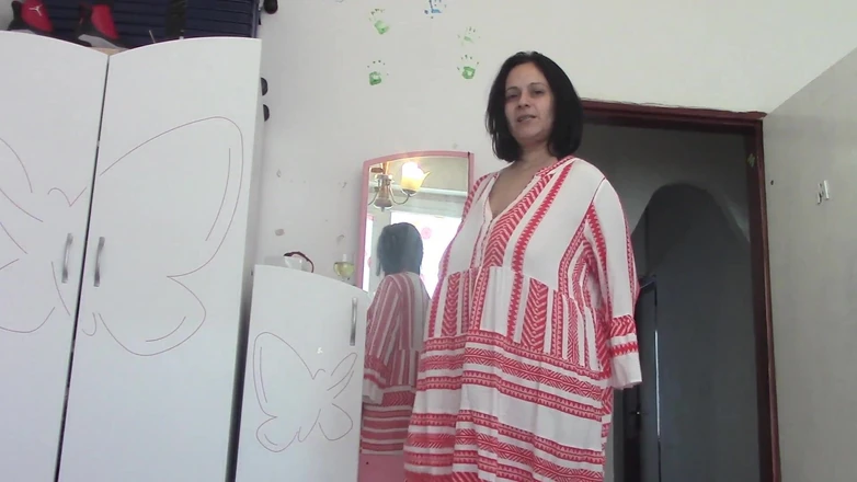 Randy and Deria: Milf voordat ze gaat winkelen