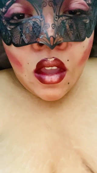Blk Doll: Masked BBW roleplays