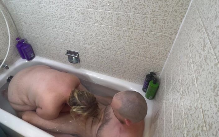Alice and Mad Hatter: Stepson Catches Stepmom in the Bathtub Shoving His Cock Down...