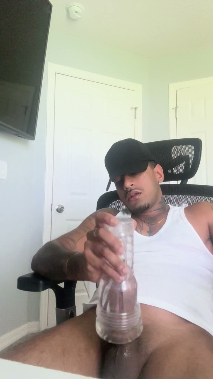 Nando Sinz: Using a Clear Fleshlight and Nutting - Nando Sinz