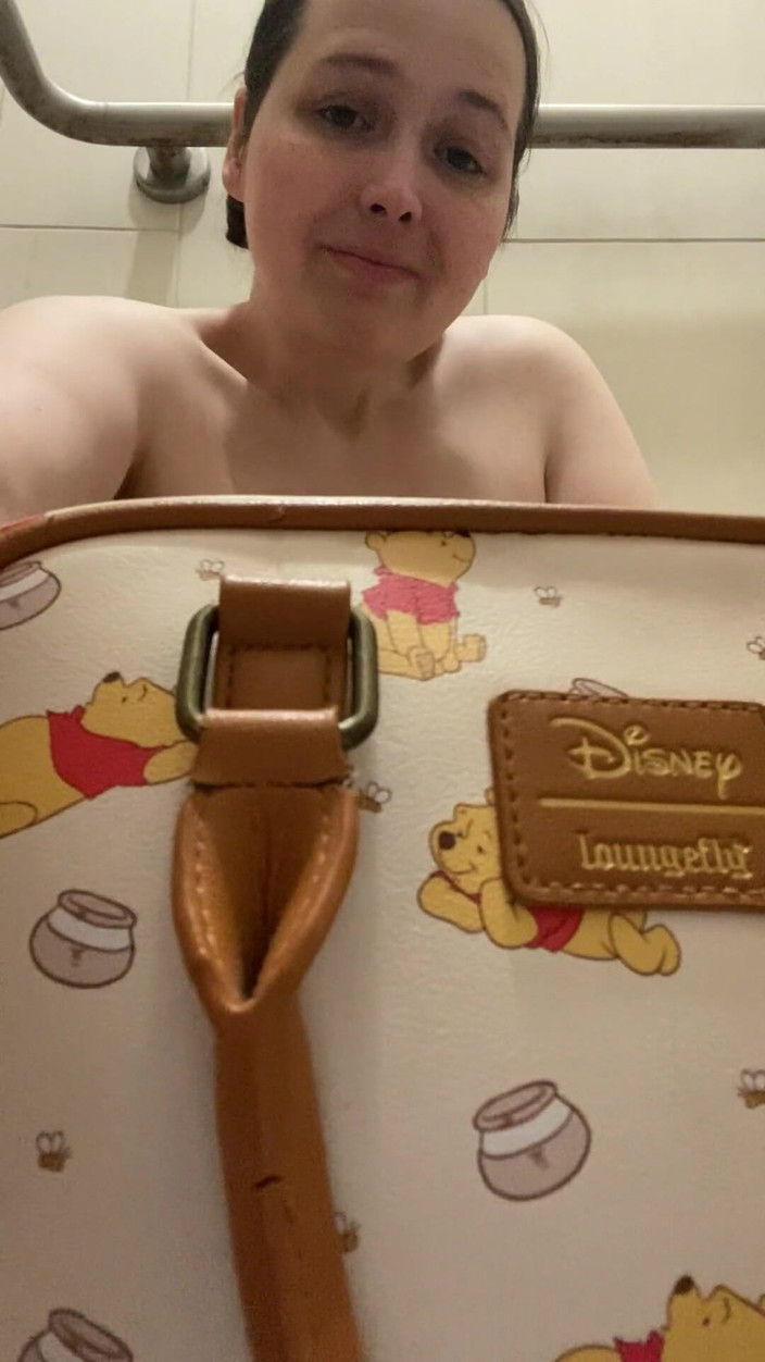 MissChrystalline: 私は遊んで絶頂するおしゃべり箱です