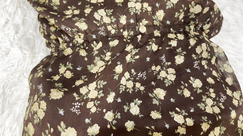 Lux Eva: MILF tvrdě šuká na kamarádově párty