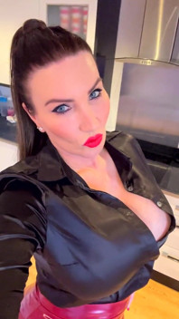 I'm your new stepmum let's not tell Stepdaddy