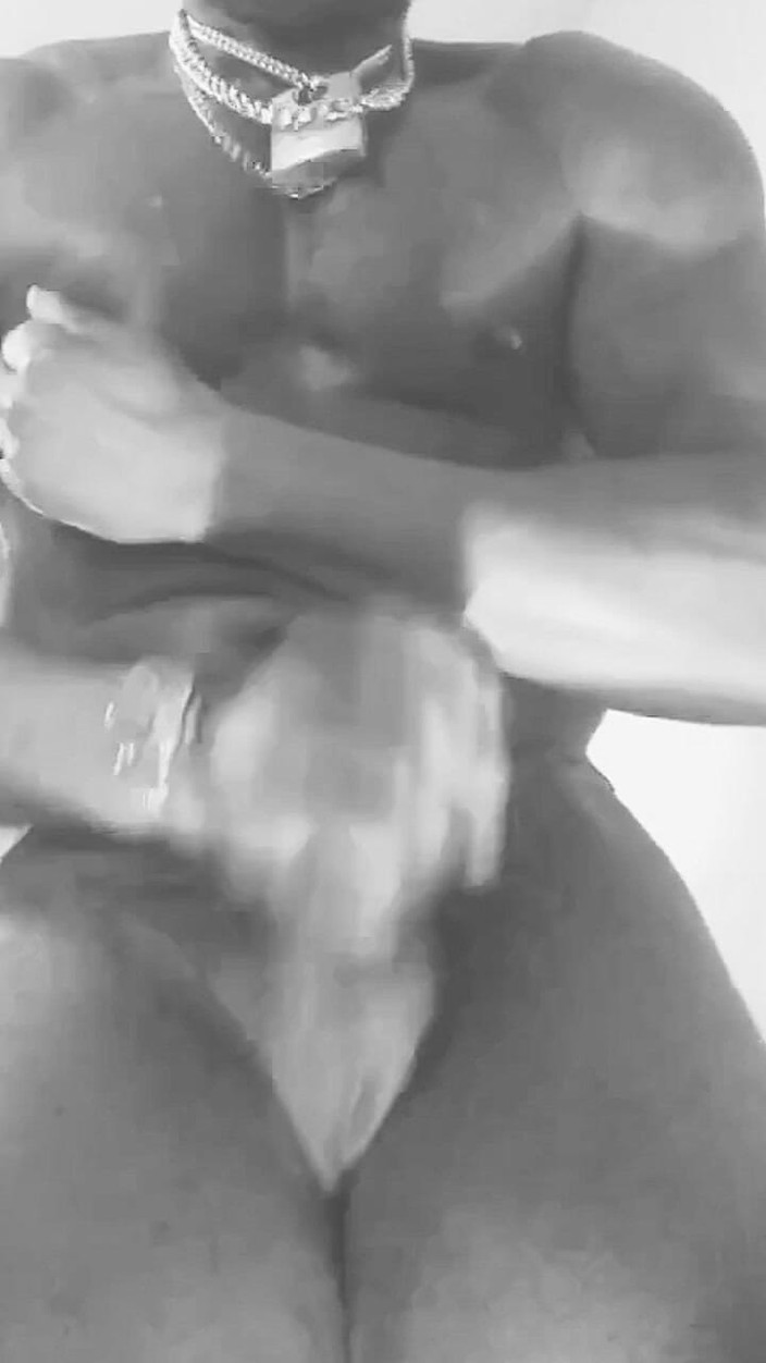 Black mature kinky muscle: Black &amp; White Black Muscle爸爸的Edging和cum