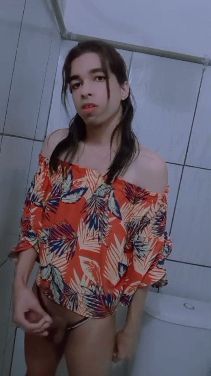 Srta. Carla: Without Piercing, New Dress and This Face of Someone Who...
