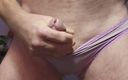 Fantasies in Lingerie: Ein bisschen spaß, während ich mein lila bikinihöschen trage