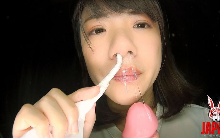 Japan Fetish Fusion: 奏出りり子ちゃんが濃厚な鼻水を唇に垂らして...その後、それでディルドをストロークし、ゆっくりと不潔な-フック、髪、純粋なスライム