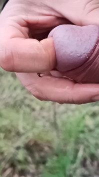 ¡Alguien puede verme! Correrse y orinar al aire libre