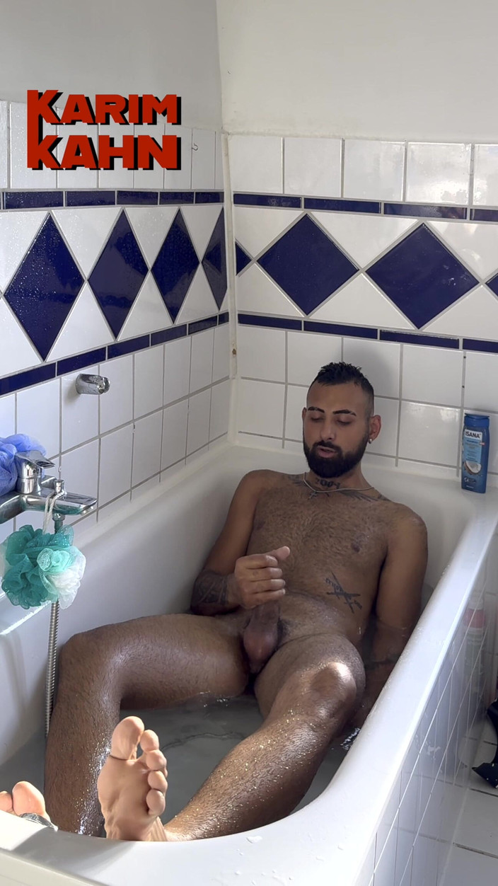 Karim Kahn: Aku mulutku sendiri di bak mandi