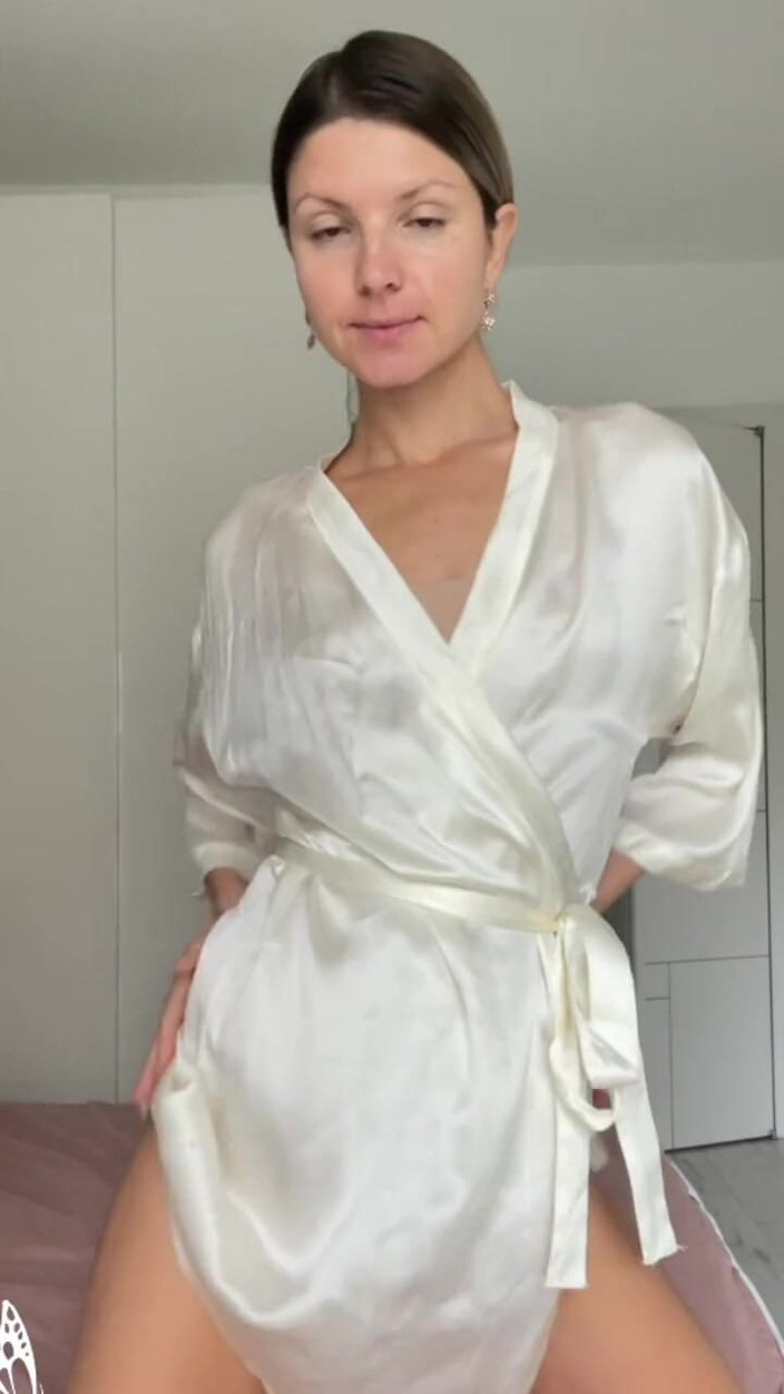 Gina Gerson: Solo Mattina Masturbazione Con La Mano